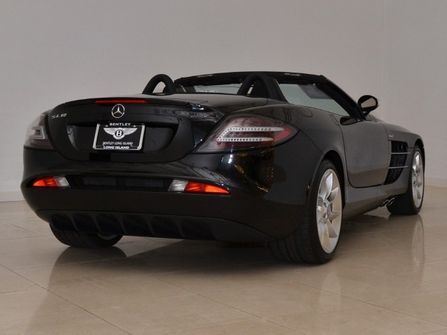 2009 Mercedes-Benz SLR-Class Image 2