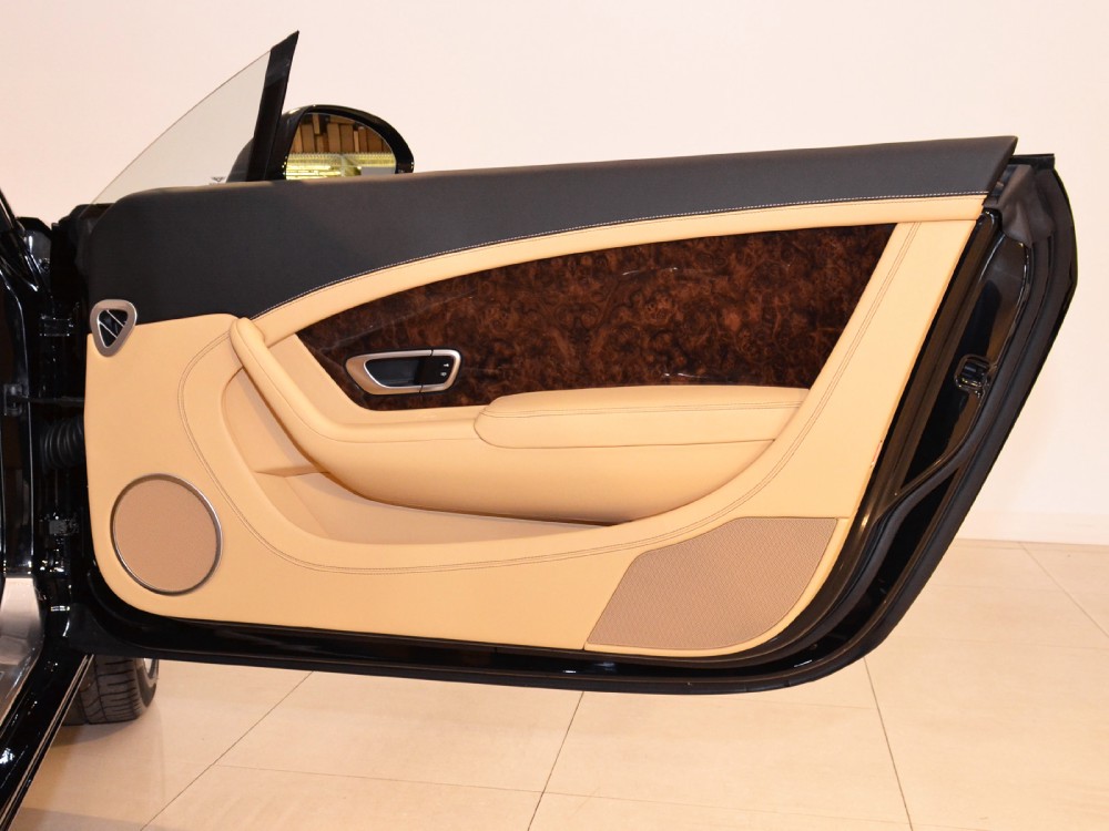 2012 Bentley Continental GT Image 15