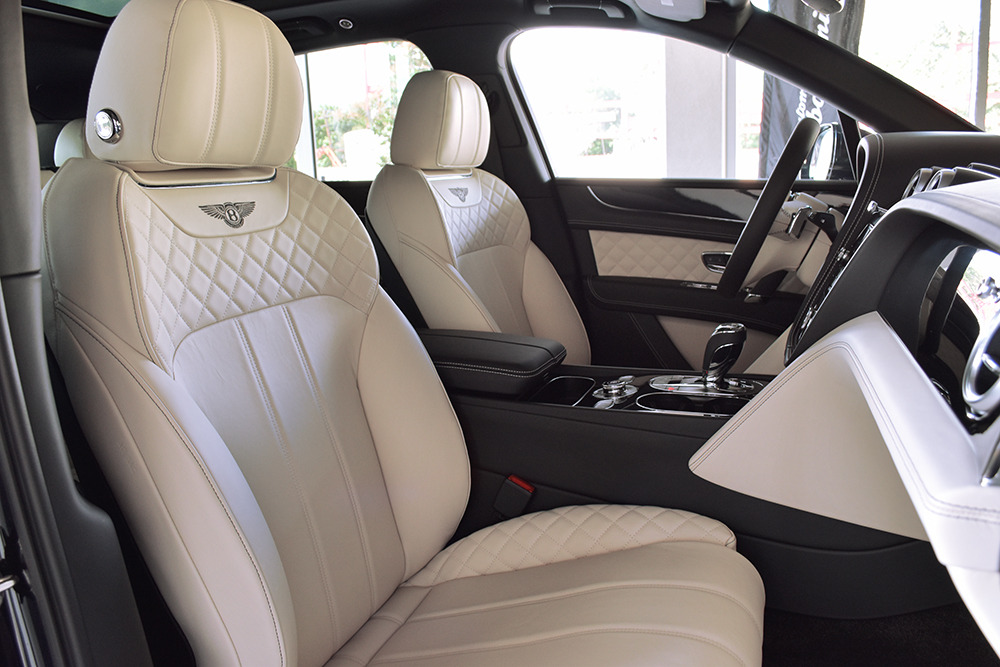 2017 Bentley Bentayga Image 14