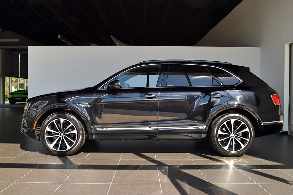 2017 Bentley Bentayga Image 19