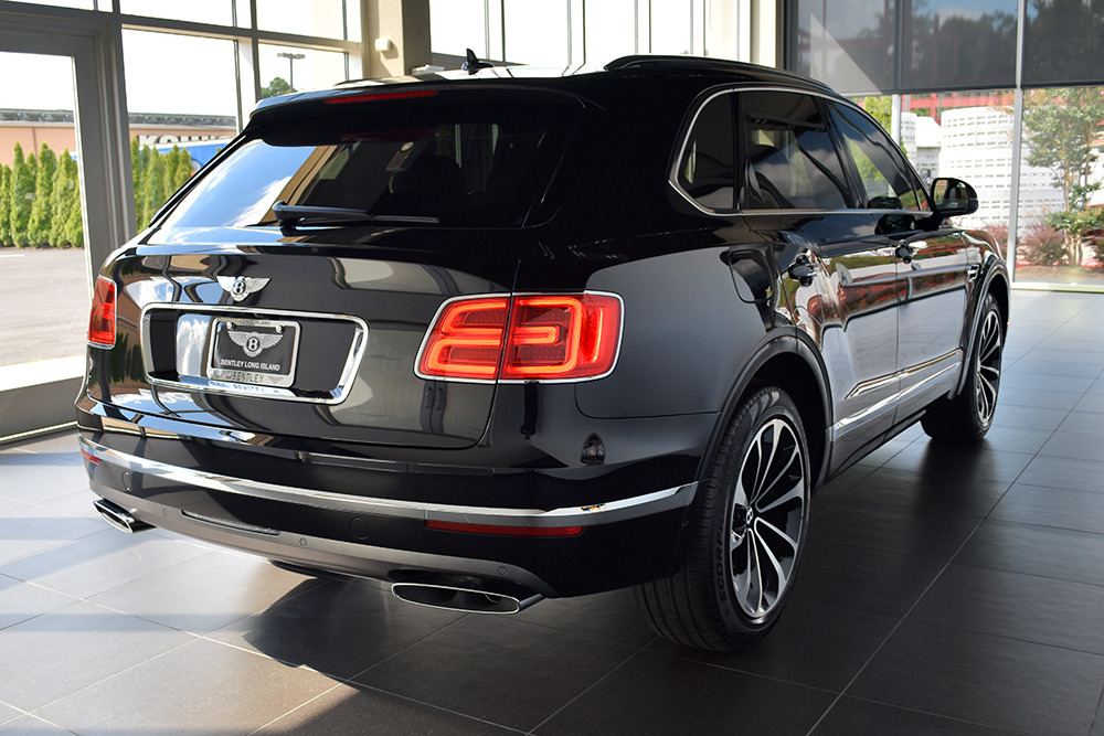 2017 Bentley Bentayga Image 22