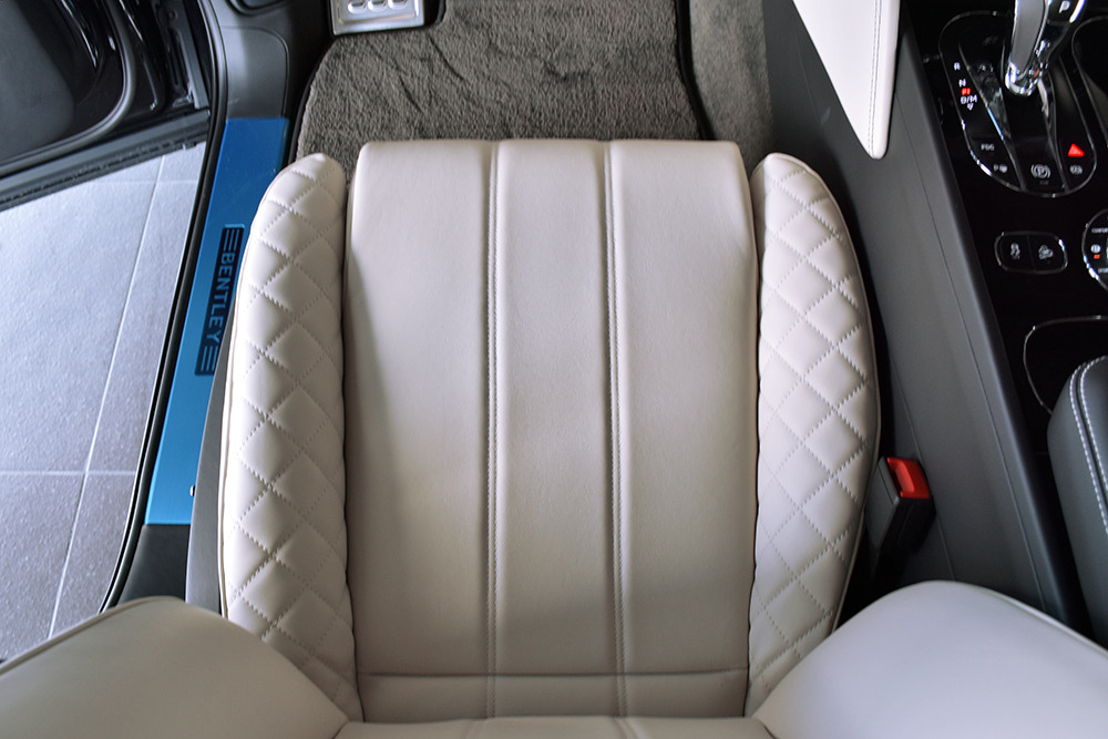 2017 Bentley Bentayga Image 27