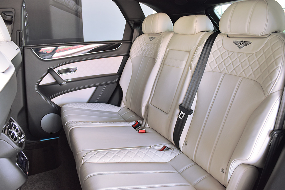2017 Bentley Bentayga Image 7