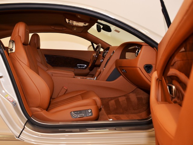 2012 Bentley Continental GT Image 18