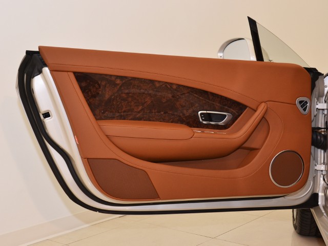 2012 Bentley Continental GT Image 19