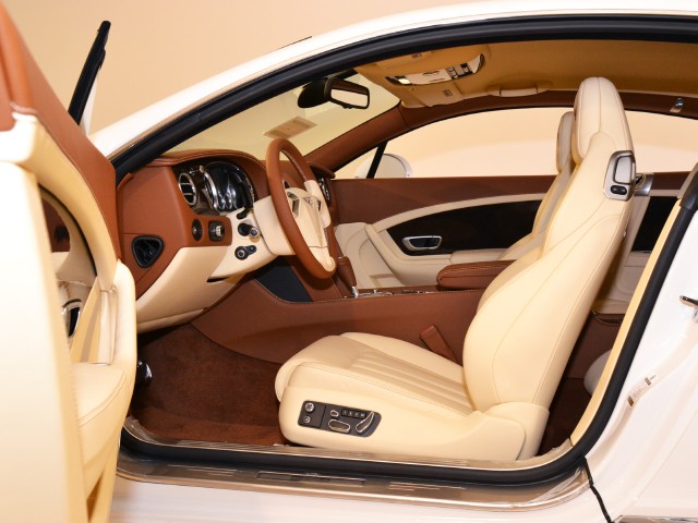 2012 Bentley Continental GT Image 13