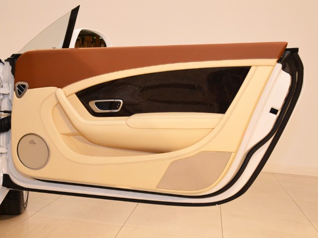 2012 Bentley Continental GT Image 18