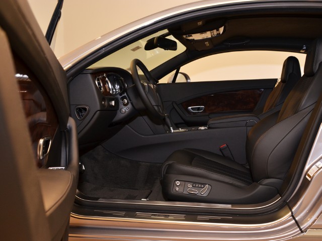 2012 Bentley Continental GT Image 13