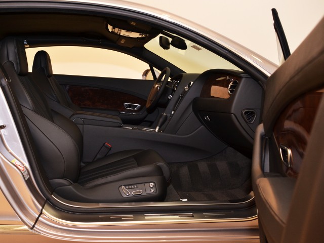 2012 Bentley Continental GT Image 17