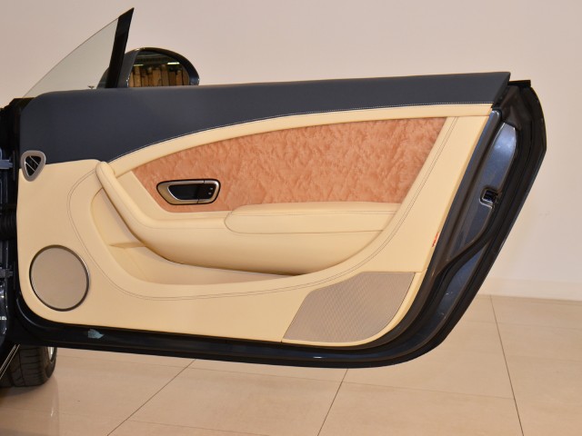 2012 Bentley Continental GT Image 19
