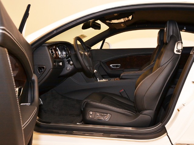 2012 Bentley Continental GT Image 13
