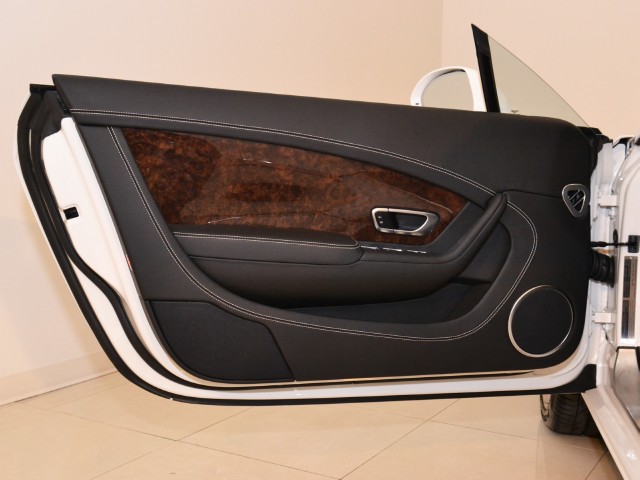 2012 Bentley Continental GT Image 18