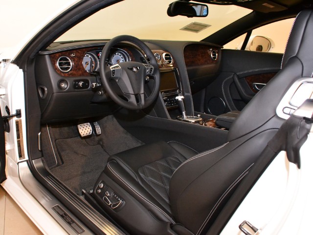 2012 Bentley Continental GT Image 3