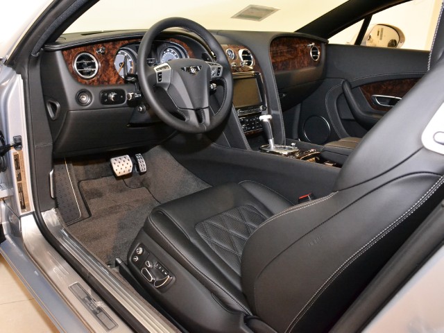 2012 Bentley Continental GT Image 3
