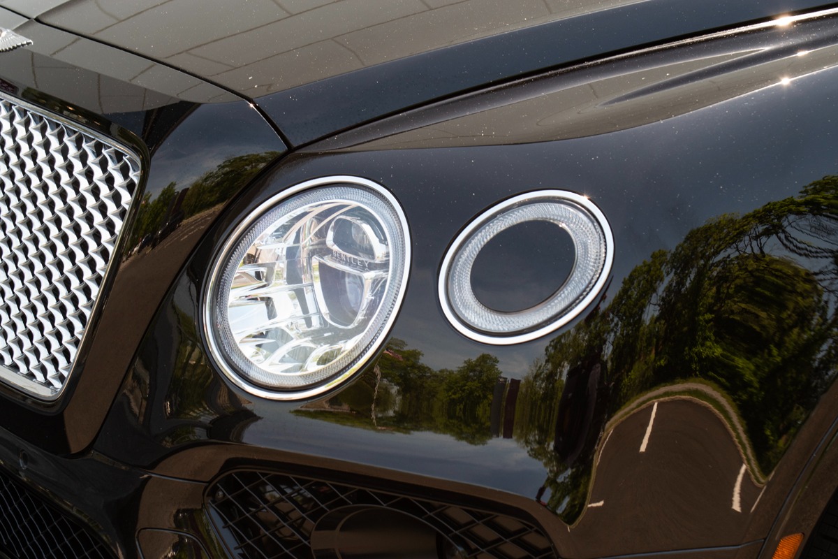 2018 Bentley Bentayga Image 7