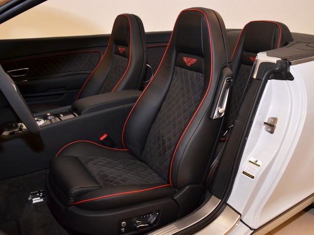 2012 Bentley Continental Supersports Convertible Image 22