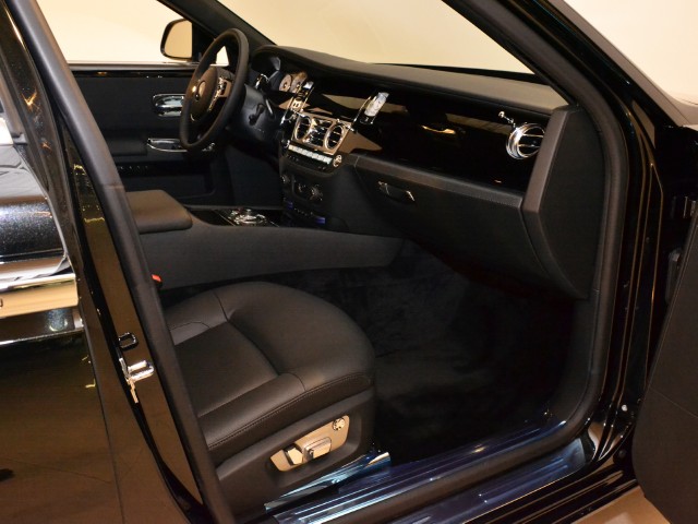 2012 Rolls-Royce Ghost EWB Image 15