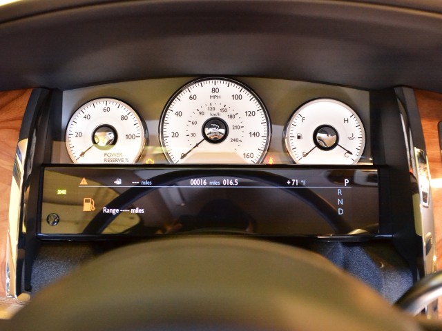 2011 Rolls-Royce Ghost Image 12