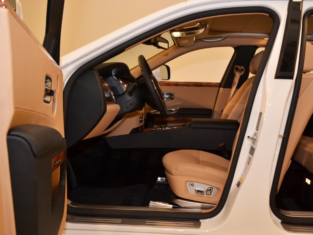 2011 Rolls-Royce Ghost Image 13