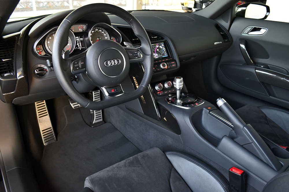 Audi R8 Interior 360 View | Cabinets Matttroy
