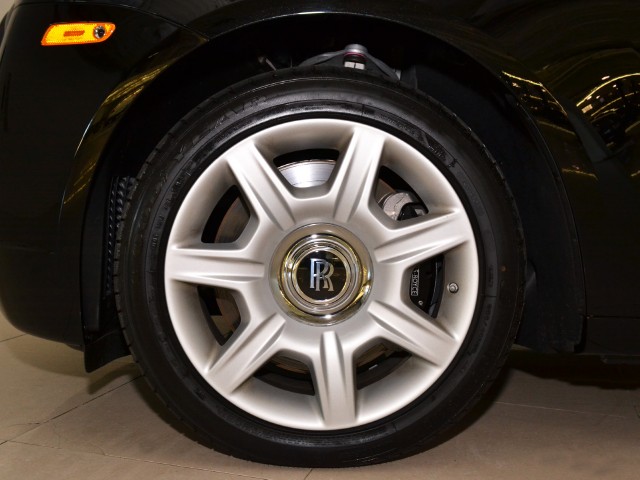 2011 Rolls-Royce Ghost Image 4