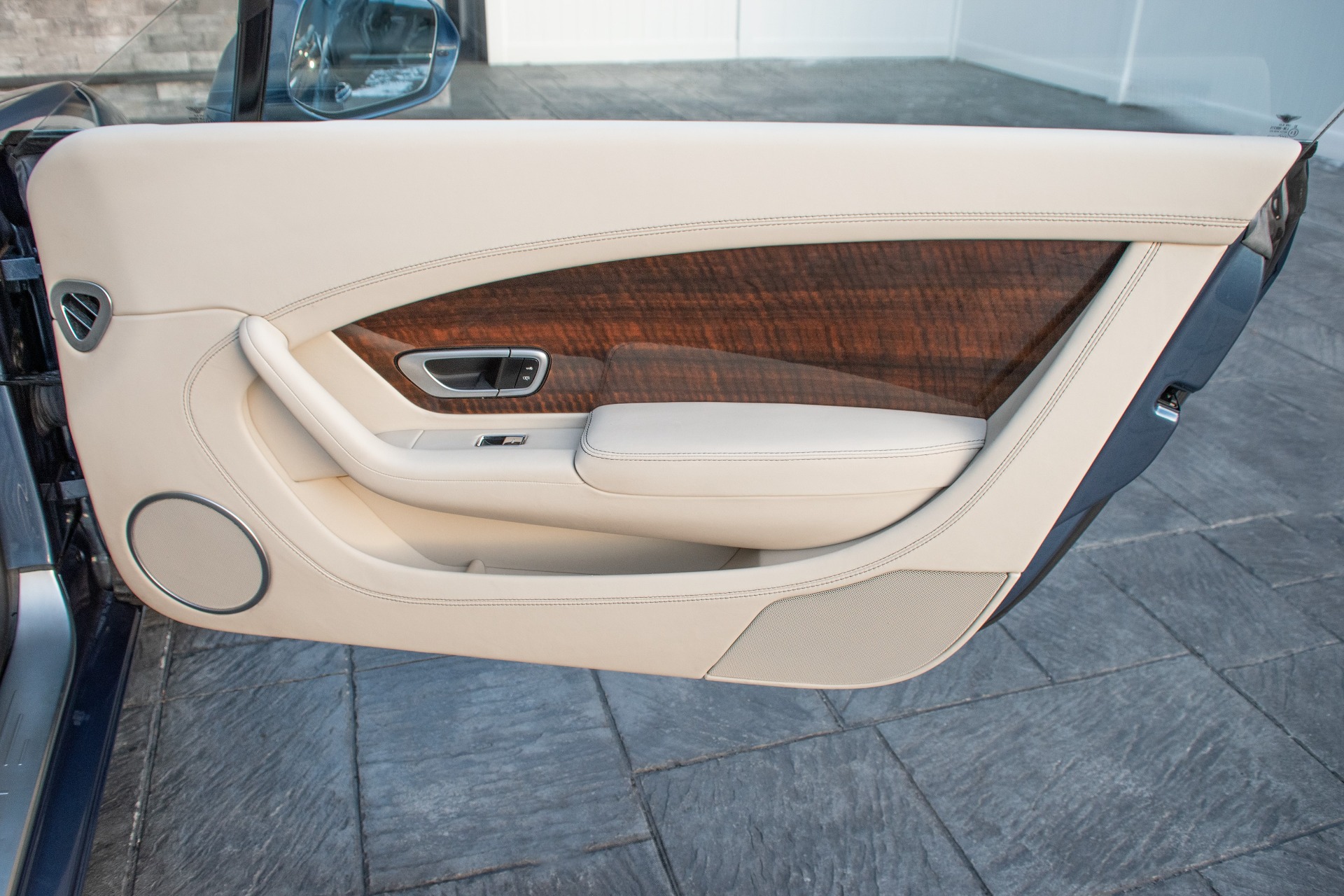 2013 Bentley Continental GT Convertible Image 23