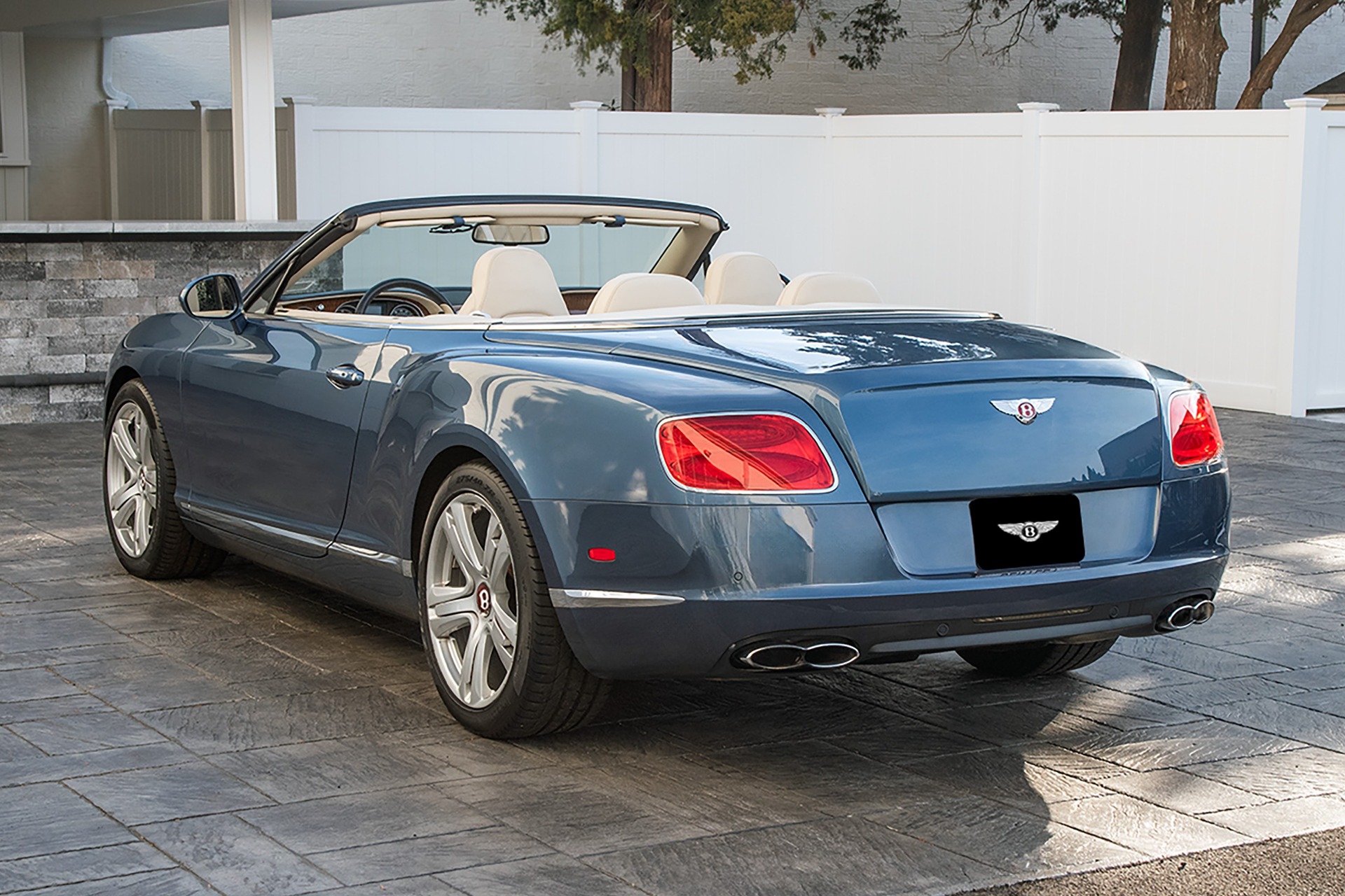 2013 Bentley Continental GT Convertible Image 3