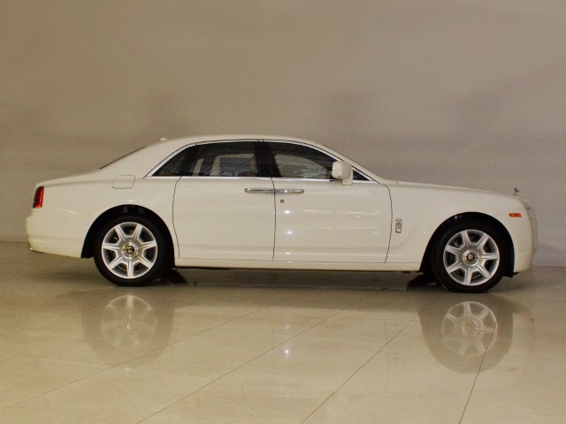 2011 Rolls-Royce Ghost Image 10