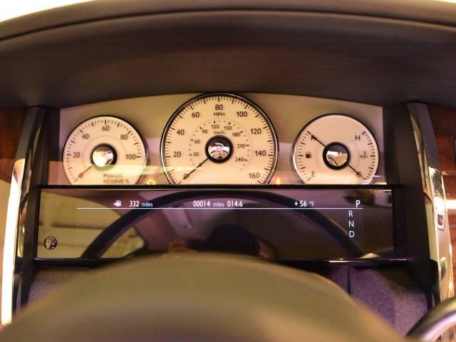 2011 Rolls-Royce Ghost Image 12