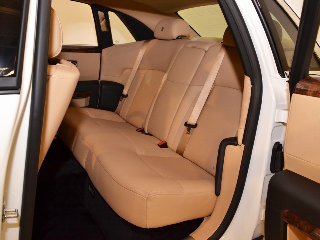 2011 Rolls-Royce Ghost Image 18