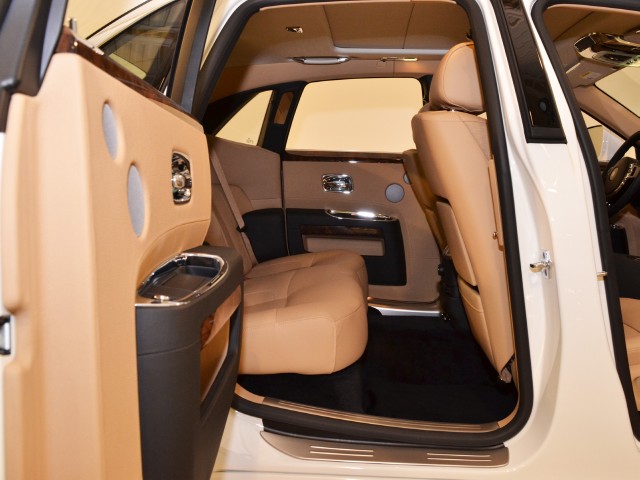 2011 Rolls-Royce Ghost Image 20