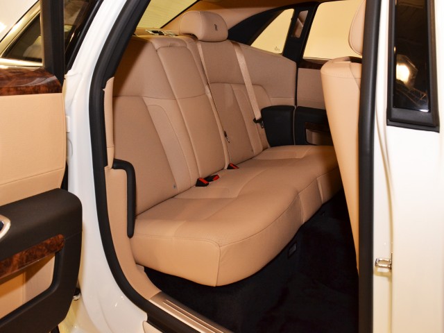 2011 Rolls-Royce Ghost Image 21