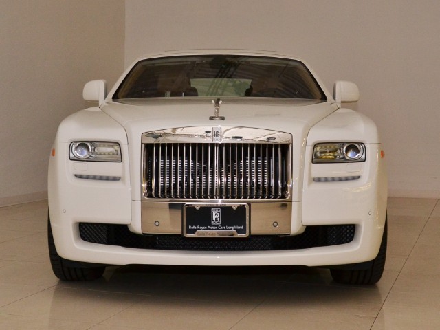 2011 Rolls-Royce Ghost Image 6