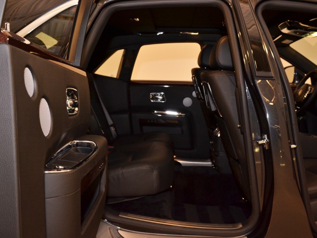 2011 Rolls-Royce Ghost Image 20