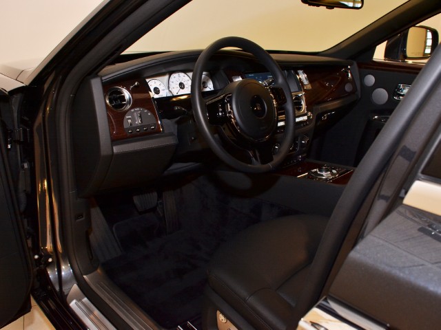 2011 Rolls-Royce Ghost Image 3