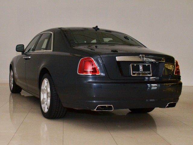 2011 Rolls-Royce Ghost Image 8