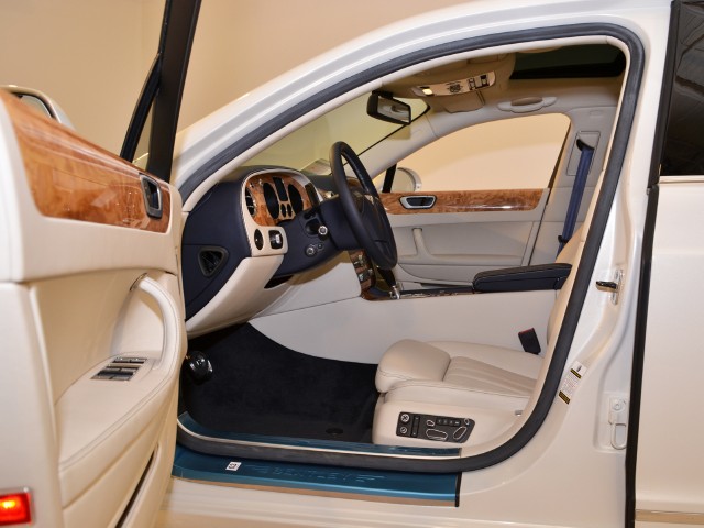 2011 Bentley Continental Flying Spur Image 13
