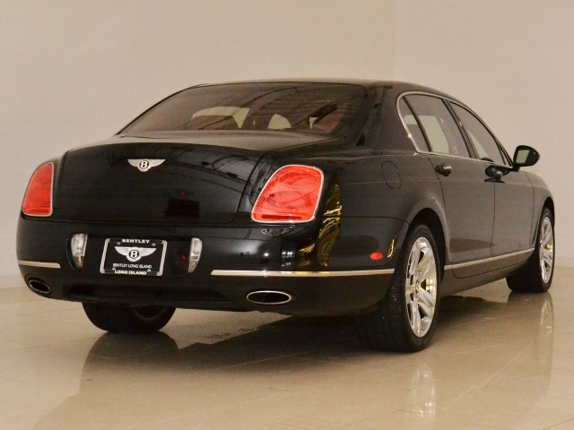 2010 Bentley Continental Flying Spur Image 2