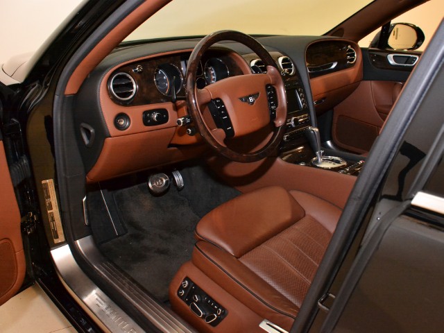 2010 Bentley Continental Flying Spur Image 3