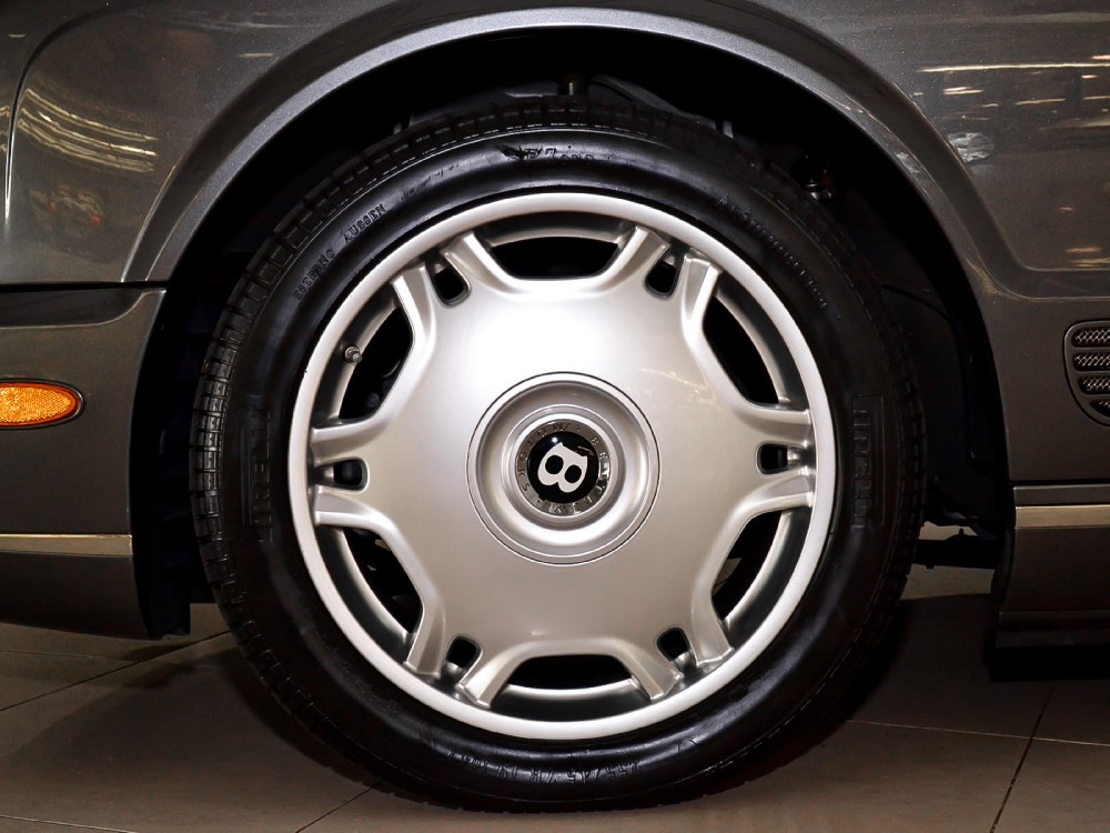 2008 Bentley Azure Image 5