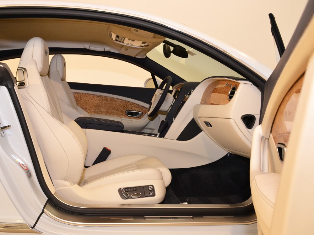 2012 Bentley Continental GT Image 17