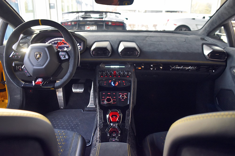 2018 Lamborghini Huracan Image 11