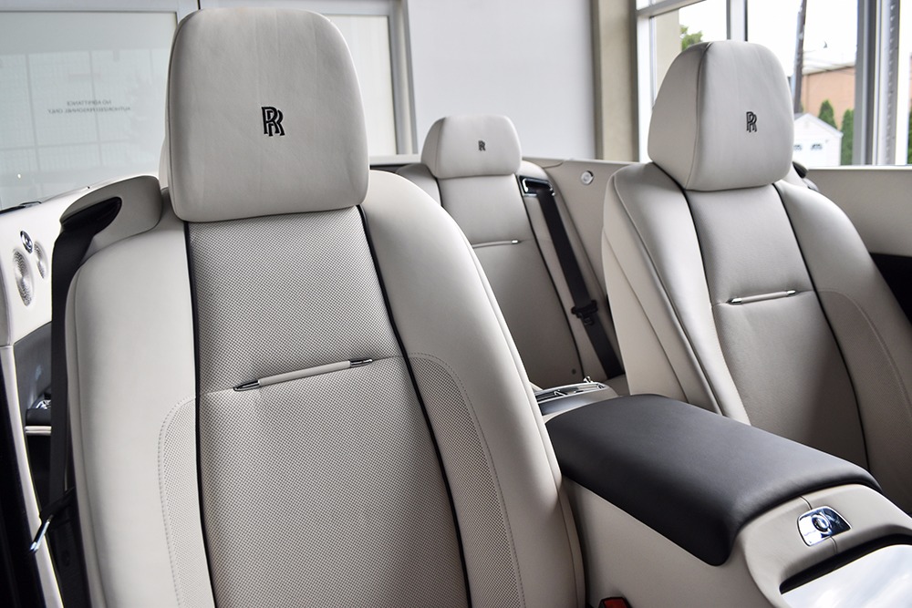 2017 Rolls-Royce Dawn Image 15