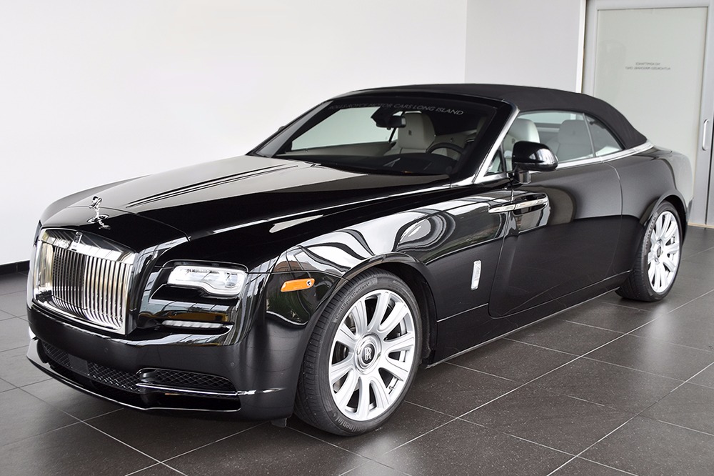 2017 Rolls-Royce Dawn Image 2