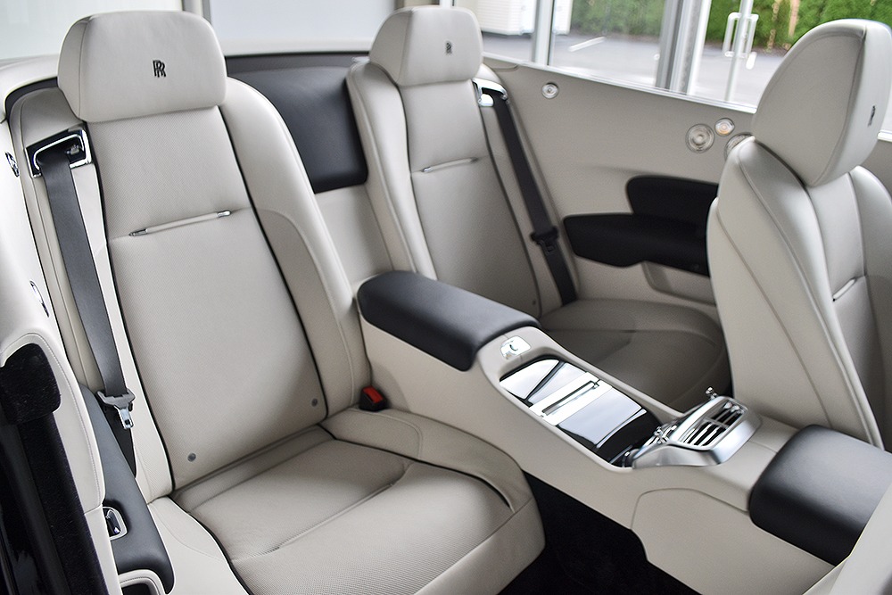2017 Rolls-Royce Dawn Image 6