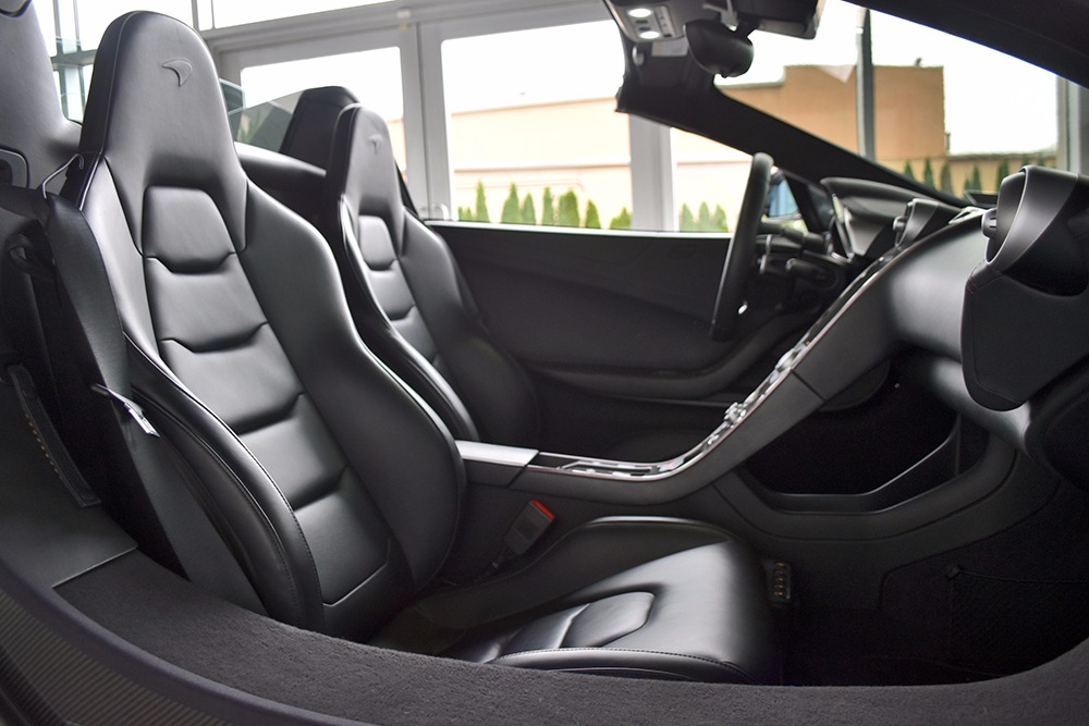 2013 McLaren MP4-12C Spider Image 3