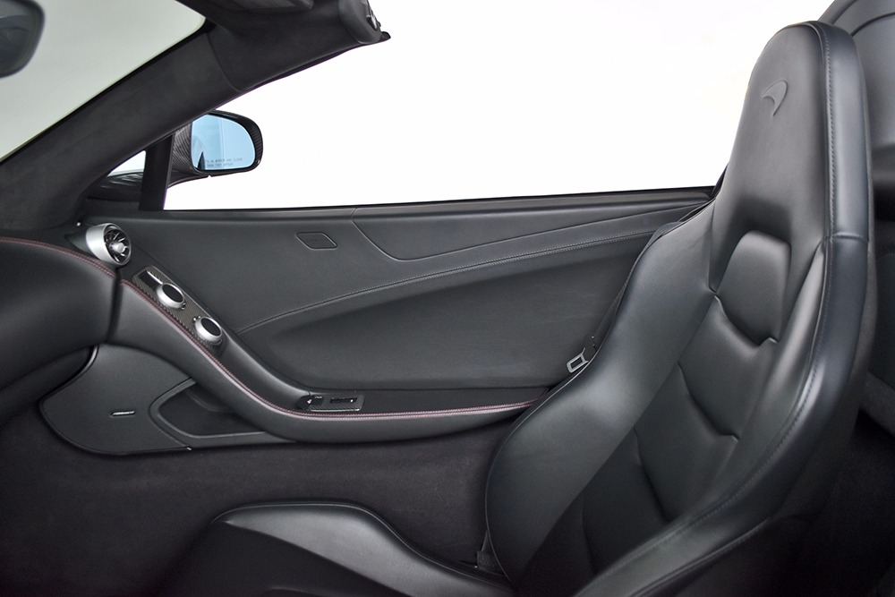 2013 McLaren MP4-12C Spider Image 6