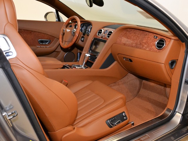 2012 Bentley Continental GT Image 16