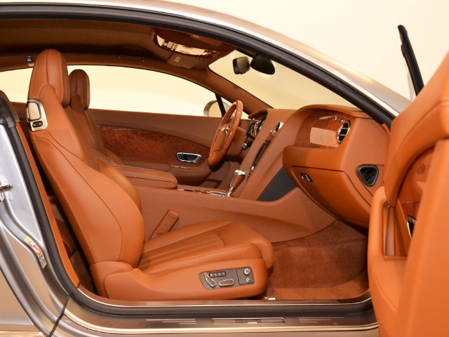 2012 Bentley Continental GT Image 17