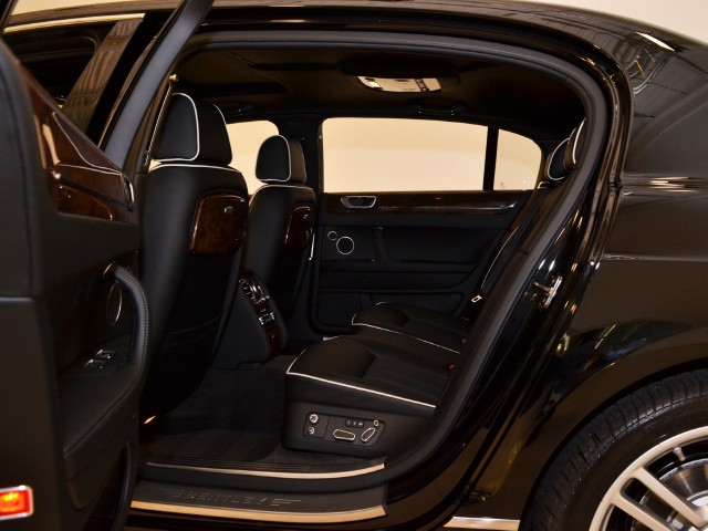 2012 Bentley Continental Flying Spur Image 17